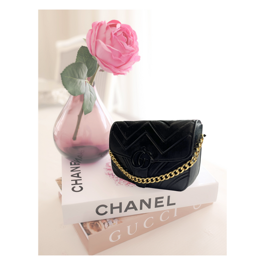 "G" Handbag candle